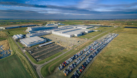 VW Crafter: Σε νέες εγκατστάσεις θα κατασκευάζεται το ηλεκτρικό μοντέλο