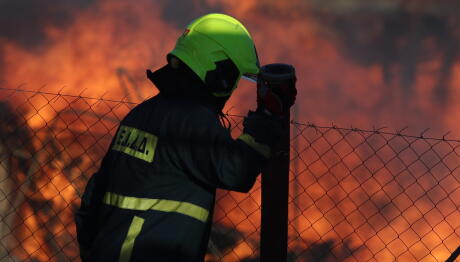 Φωτιά Τώρα Στο Λαύριο - Μεγάλη Κινητοποίηση