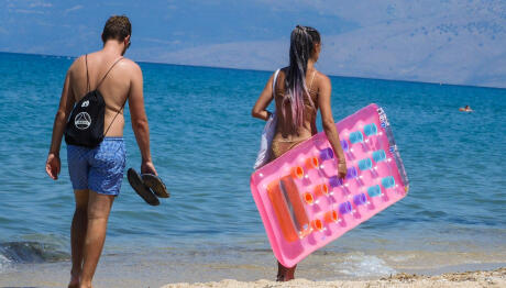 Κοινωνικός Τουρισμός 2026: Τι Ισχύει Για Τους Συζύγους