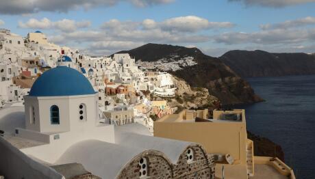 «Από την Αγία Ειρήνη.. στη Σαντορίνη»