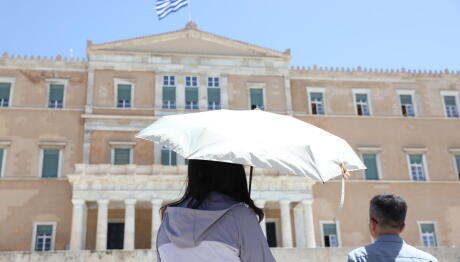 Καιρός Αγίου Πνεύματος: Ζέστη Αλλά Και Μπόρες Το Τριήμερο