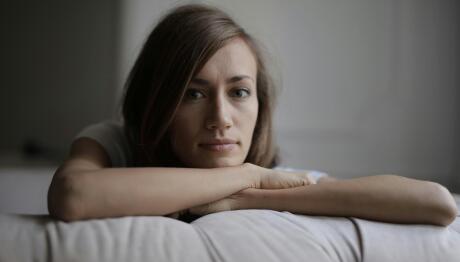 Emotional Buffering: Όταν Γίνεσαι Καταφύγιο Συναισθημάτων
