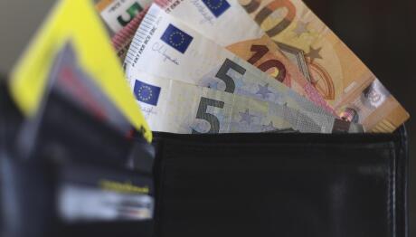 Ακατάσχετος Λογαριασμός Στα 1.600€ - Ποιες Οφειλές Αφορά