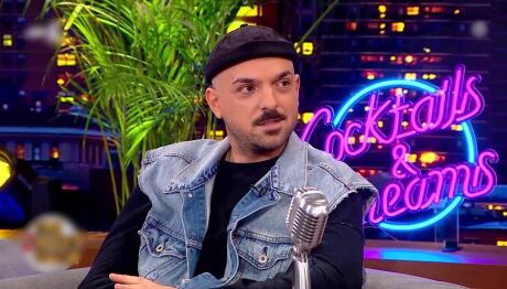 APON: «Στον έρωτα ζεις αυτό που φαντάζεσαι, παρά αυτό που βιώνεις»