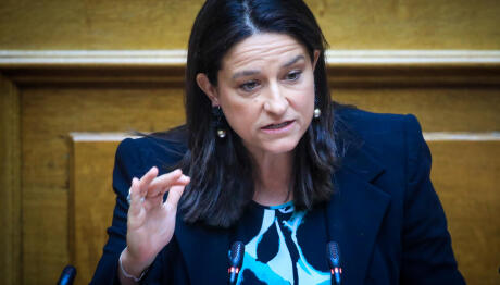 Κεραμέως: Καταργείται Η Μείωση 30% Στις Συντάξεις Χηρείας