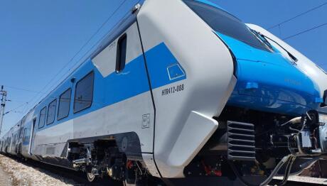 Στη Θεσσαλονίκη Ο Πρώτος Συρμός Blues Intercity