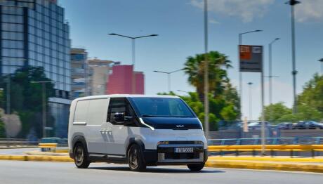 Kia PV5:  Δείτε αναλυτικά τις εκδόσεις και τις τιμές