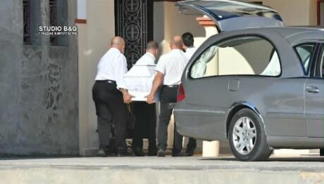 Άργος: Θρήνος Στην Κηδεία Του 20χρονου Θοδωρή