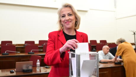 Ρένα Δούρου: Εξελέγη Πρόεδρος Της ΚΟ ΣΥΡΙΖΑ