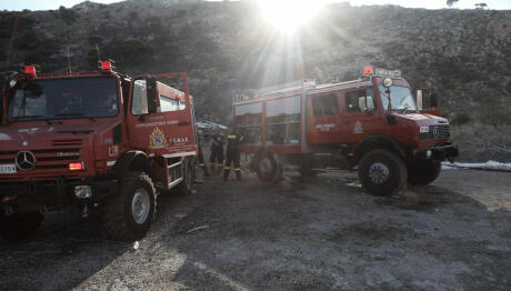 Φωτιά Τώρα Στη Λεωφόρο Σχιστού Στο Πέραμα