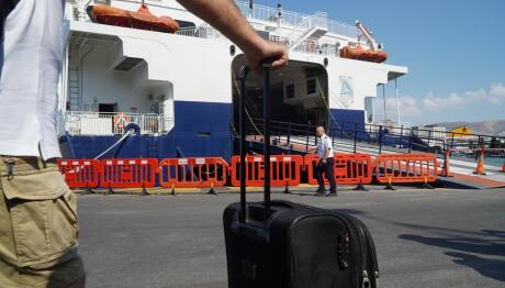 Απαγορευτικό απόπλου από Ραφήνα & Λαύριο– Τι ισχύει για το λιμάνι Πειραιά