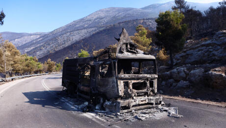 Φωτιές: 10 Εικόνες Που Δείχνουν Την Ανυπολόγιστη Καταστροφή