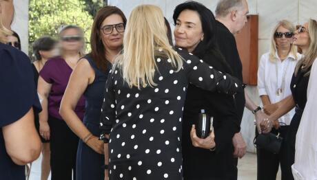 Λένα Σαμαρά: Συγκίνηση Στο Ετήσιο Μνημόσυνο