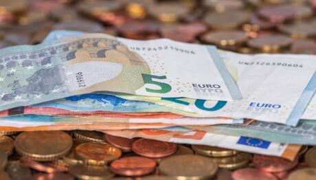 Ο χάρτης των πληρωμών από e-ΕΦΚΑ και ΔΥΠΑ
