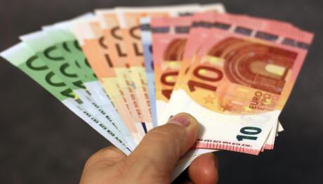 Ποια Επιδόματα Και Συντάξεις Πληρώνονται Έως Τέλος Αυγούστου