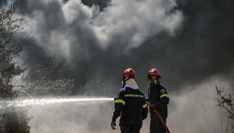 Φωτιά στον Κουβαρά Αττικής