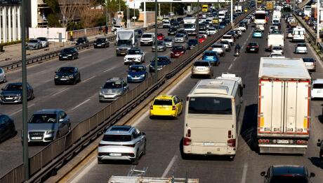 Μέγαρα: Καραμπόλα με έξι οχήματα στην Αθηνών- Κορίνθου