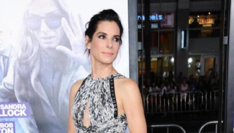 Sandra Bullock: Αποκάλυψε ότι έχασε δύο φορές τα μαλλιά της
