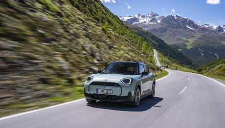MINI Aceman SE: Σε χρωματισμό Ocean Wave Green