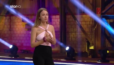 GNTM: «τα έψαλε» Στους Κριτές Επειδή Την «Έκοψαν»