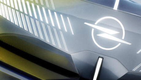 Opel STX Concept: Οι πρώτες εντυπωσιακές εικόνες