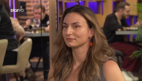 First Dates: Η Πόπη Αποκάλυψε Πόσα piercings έχει
