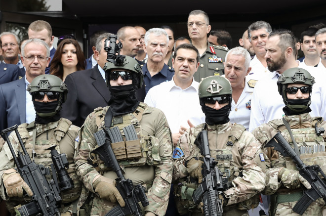 ΔΕΘ: Ο Αλέξης Τσίπρας στο περίπτερο των Ενόπλων Δυνάμεων