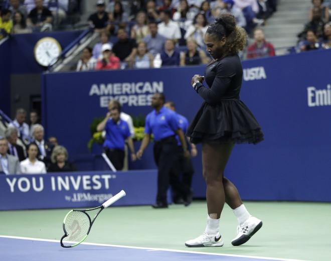 US Open: Η Σερένα Ουίλιαμς σπάει τη ρακέτα της