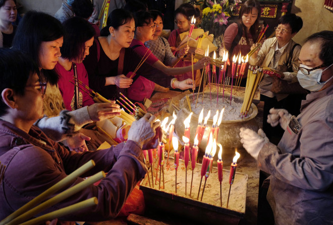 Κινέζικη Πρωτοχρονιά σε ναό του Χονγκ Κονγκ