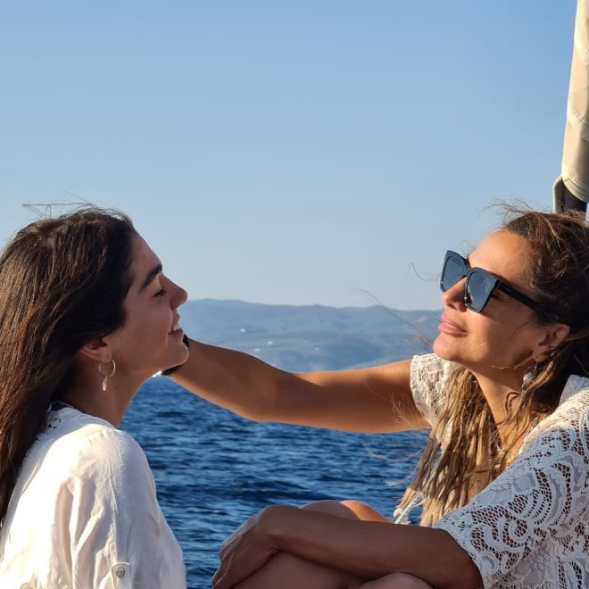 Δέσποινα Βανδή Η τρυφερή φωτογραφία με την κόρη της Μελίνα στις διακοπές τους