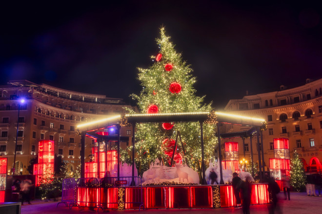 Xριστουγεννιάτικος στολισμός στη Θεσσαλονίκη