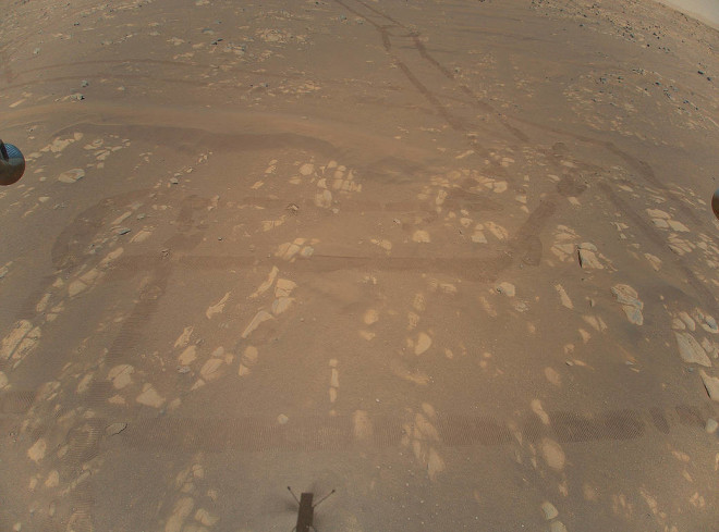 Η πρώτη έγχρωμη φωτογραφία του Άρη από το drone- NASA 