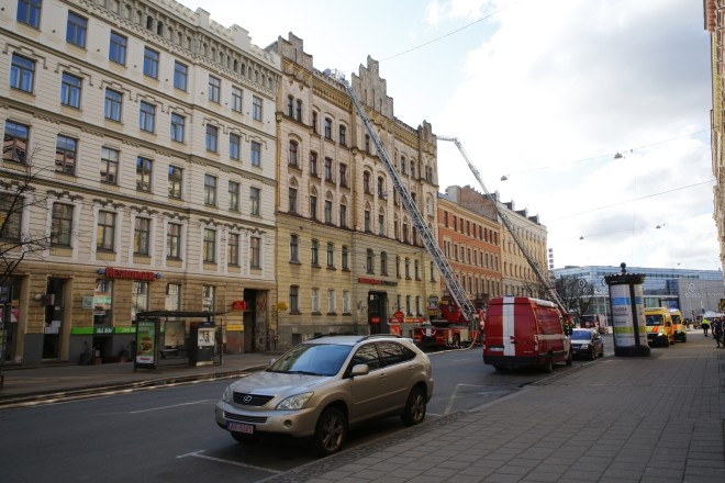 φωτιά παράνομο ξενοδοχείο Λετονία