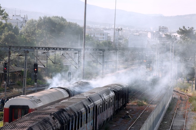 φωτιά Θεσσαλονίκη τρένο
