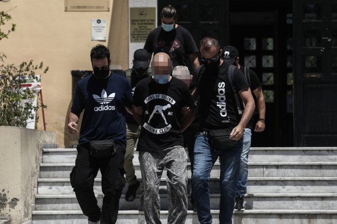 Ο 39χρονος αστυνομικός που κατηγορείται ότι κρατούσε φυλακισμένη τη 19χρονη σε διαμέρισμα της Ηλιούπολης και την εξέδιδε- φωτογραφία από Eurokinissi