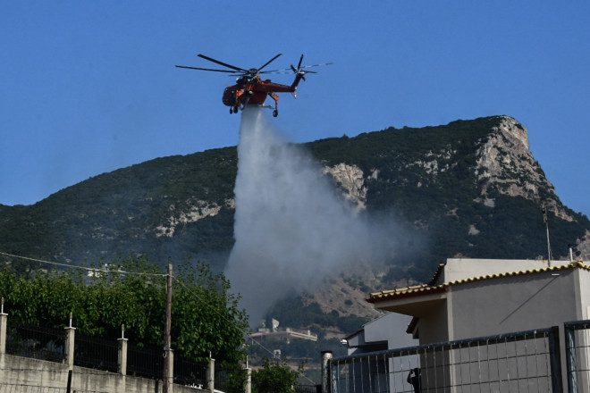 ελικόπτερο κατάσβεση φωτιάς