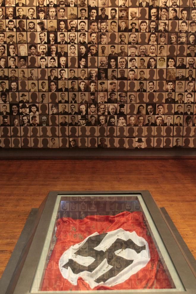 Το Πάνθεον με τους εκτελεσθέντες στο μουσείο Καλαβρυτινού Ολοκαυτώματος (φωτ. eurokinissi)