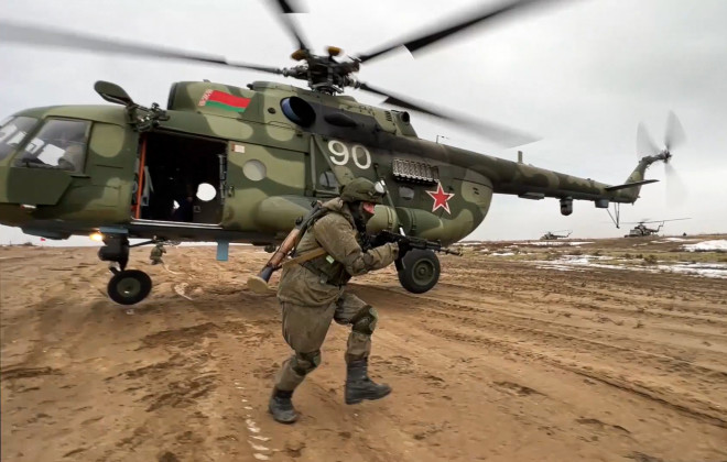 Αναφορές για βολές του πυροβολικού του κυβερνητικού στρατού της Ουκρανίας/AP 