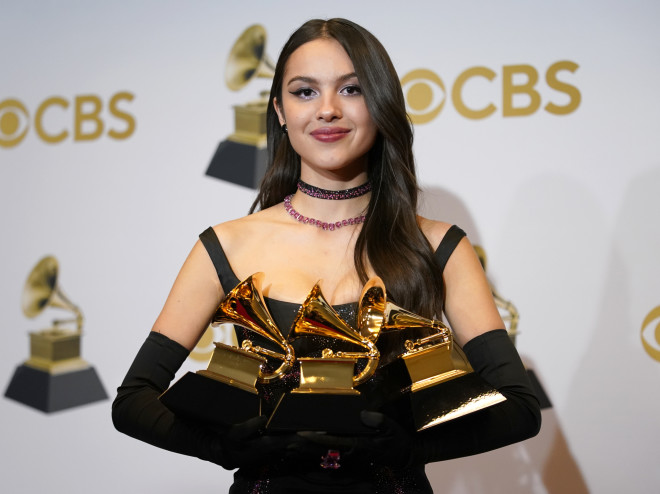 Η 19χρονη Ολίβια Ροντρίγκο κέρδισε το βραβείο της πρωτοεμφανιζόμενης 