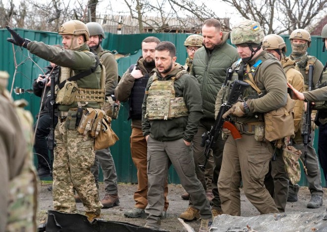 Ο Ζελένσκι στη Μπούκα όπου έγινε η σφαγή Ουκρανών αμάχων 