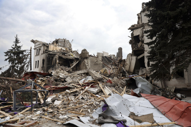Εικόνες καταστροφής στη Μαριούπολη 