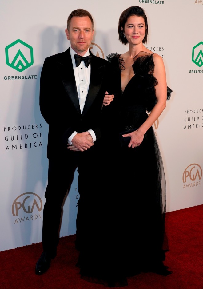 Ο Γιούαν ΜακΓκρέγκορ και η Ελίζαμπεθ Γουίνστεντ σε βραβεία στο Λος Άντζελες τον περασμένο Μάρτιο