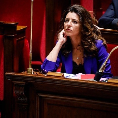 Γαλλίδα βουλευτής χρέωνε το δημόσιο για να αγοράζει εσώρουχα