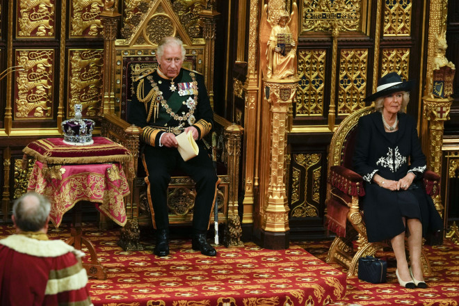Ο πρίγκιπας Κάρολος και η Καμίλα στο βρετανικό κοινοβούλιο