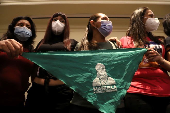 Δεκάδες οργανώσεις στο Ελ Σαλβαδορ στηρίζουν το δικαίωμα των γυναικών στην άμβλωση
