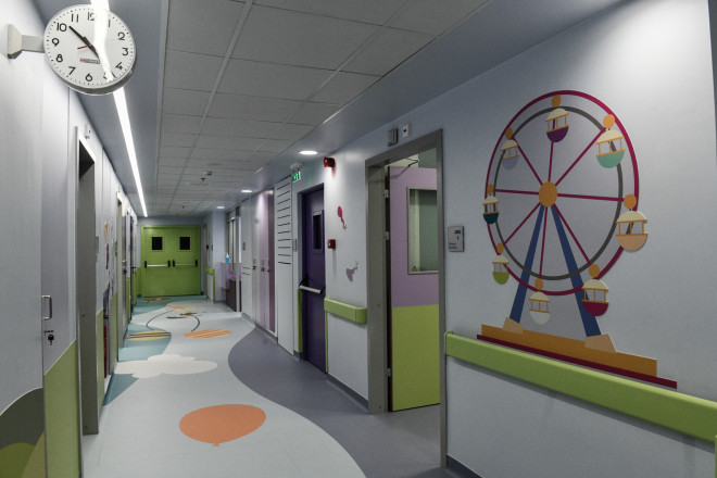 Οι ανακαινισμένοι διάδρομοι και τα ανακαινισμένα δωμάτια του παιδιατρικού νοσοκομείου «Παναγιώτης και Αγλαΐα Κυριακού»