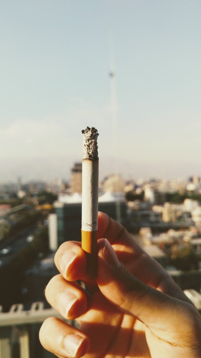 To κάπνισμα κάνει κακό και στο περιβάλλον