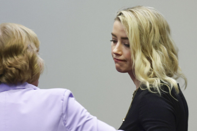 Amber Heard: Η απογοήτευση όταν άκουσε την απόφαση του δικαστηρίου