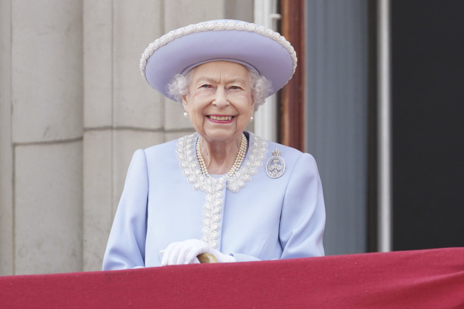 Η εμφάνιση της βασίλισσας Ελισάβετ στους εορτασμούς για τα 70 χρόνια της στον θρόνο