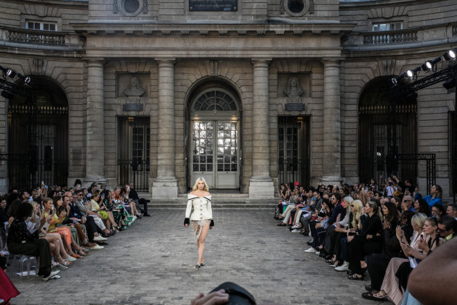 H επίδειξη μόδας της Celia Kritharioti στο Παρίσι -1